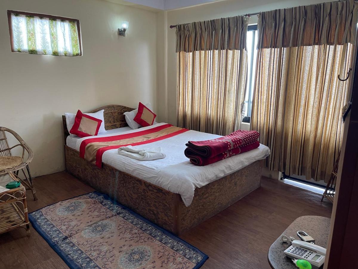 Hotel Nagarkot Holiday Inn 外观 照片