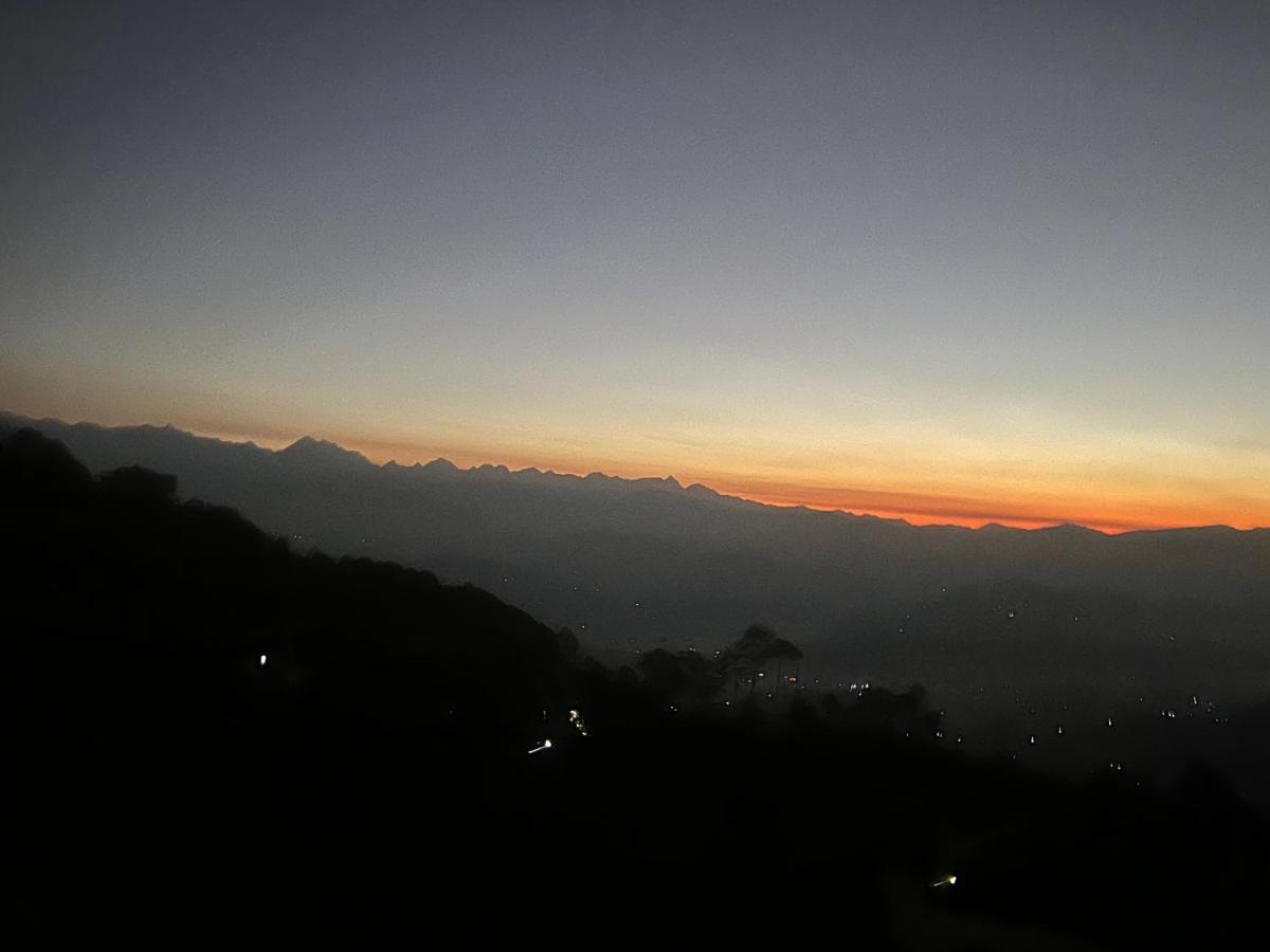 Hotel Nagarkot Holiday Inn 外观 照片